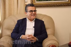 Đại sứ Palestine, Trưởng Đoàn Ngoại giao tại Việt Nam Saadi Salama.