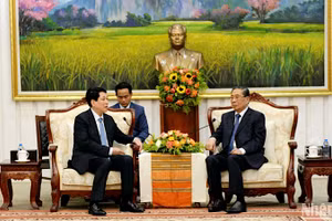 Chủ tịch nước Lương Cường gặp nguyên Tổng Bí thư, nguyên Chủ tịch nước Lào Choummaly Sayasone.