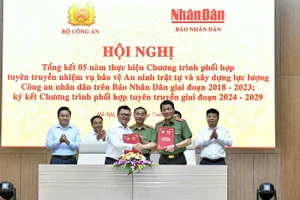 Lễ ký Chương trình phối hợp tuyên truyền nhiệm vụ bảo vệ an ninh trật tự và xây dựng lực lượng Công an nhân dân trên Báo Nhân Dân giai đoạn 2024–2029. 