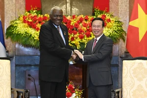 Chủ tịch nước Võ Văn Thưởng và Chủ tịch Quốc hội Cuba Esteban Lazo Hernandez. (Ảnh: DUY LINH)