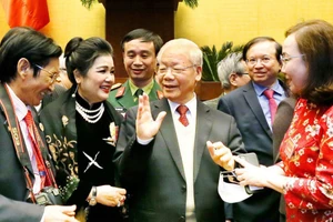 Tổng Bí thư Nguyễn Phú Trọng: Người soi đường cho văn nghệ sĩ