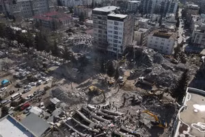 Cảnh đổ nát sau trận động đất tại Adiyaman, Thổ Nhĩ Kỳ, ngày 23/2/2023. (Ảnh: THX/TTXVN)