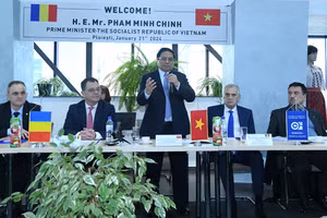 Thủ tướng Phạm Minh Chính phát biểu ý kiến tại Phòng Thương mại và Công nghiệp Prahova.