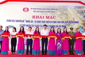 Khai trương trưng bày chuyên đề "Nghệ An - 55 năm thực hiện Di chúc của Chủ tịch Hồ Chí Minh" ngày 29/8/2024. (Ảnh: THÀNH CHÂU)