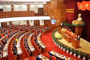 Phát huy đầy đủ dân chủ, trí tuệ và trách nhiệm của Trung ương, thảo luận và quyết định đúng đắn những vấn đề rất cơ bản và hệ trọng của Đảng và Nhà nước ta 