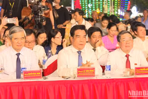 Quang cảnh Lễ kỷ niệm 120 năm ngày sinh Bà mẹ Việt Nam Anh hùng Nguyễn Thị Thứ 