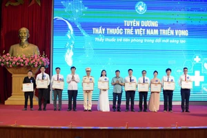 Tuyên dương thầy thuốc trẻ Việt Nam.