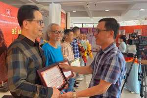 21 họa sĩ, nhà điêu khắc tham gia trại sáng tác gốm về Người