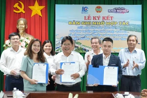 Ký kết hợp tác phát triển thương mại số sản phẩm OCOP tại tỉnh Bến Tre.