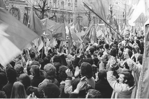 [Ảnh] Việt kiều tại Pháp mừng ngày ký kết Hiệp định Paris 1973
