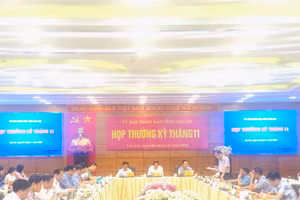 Phiên họp thường kỳ tháng 11/2024 của Ủy ban nhân dân tỉnh Lào Cai chiều 4/11.