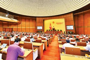 Quang cảnh một phiên họp tại Kỳ họp thứ tư, Quốc hội khóa XV. Ảnh | Thủy Nguyên 