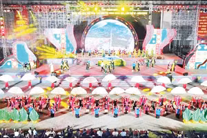 Lễ hội văn hóa các dân tộc vùng Ðông Bắc tỉnh Quảng Ninh. 