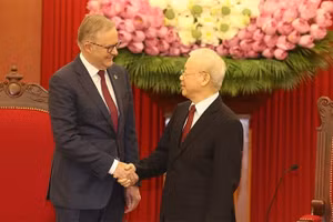 Tổng Bí thư Nguyễn Phú Trọng tiếp Ngài Anthôni Anbanidi, Lãnh đạo Công đảng Ôxtrâylia, Thủ tướng Ôxtrâylia thăm chính thức Việt Nam, ngày 4/6/2023. (Ảnh: TTXVN)