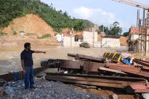 Công trình đập dâng nước tạo cảnh quan thành phố Hà Giang bị thiệt hại nặng do mưa lũ.