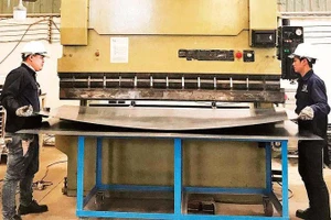 Lao động tại Công ty CP Cơ điện Nam Hòa, thành phố Hồ Chí Minh (Ảnh minh họa: Phương Vy).