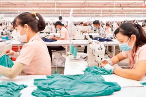 Lao động tại Công ty CP Dệt may đầu tư thương mại Thành Công (Ảnh minh họa: Phương Vy).