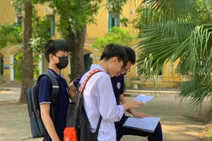 Thí sinh tham dự tuyển sinh lớp 10 (Ảnh: Trường THPT Chu Văn An, Hà Nội)