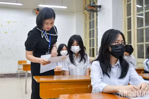 Kỳ thi vào lớp 10 của thành phố Hà Nội năm học 2023-2024 (Ảnh: THÀNH ĐẠT)