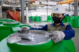 Người lao động tại Công ty Tân Á - Đại Thành. (Ảnh SƠN TÙNG)