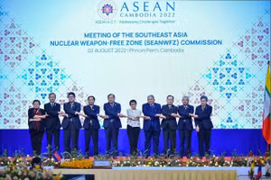 Là hoạt động đầu tiên trong khuôn khổ Hội nghị Bộ trưởng ASEAN lần thứ 55, Hội nghị Ủy ban Hiệp ước khu vực Đông Nam Á không có vũ khí hạt nhân và đối thoại giữa Bộ trưởng Ngoại giao với đại diện Ủy ban liên Chính phủ ASEAN về nhân quyền đã được tổ chức vào ngày 2/8 tại Campuchia.