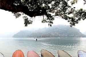 Dự án "Yêu lắm Việt Nam" triển khai lắp đặt bảng check-in bằng NFC tại Bắc Kạn.