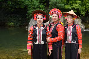 Phụ nữ dân tộc La Hủ. (Ảnh: TRẦN THÀNH ĐẠT)