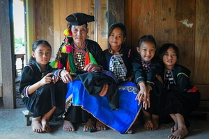 Người Si La. (Ảnh: TRẦN THÀNH ĐẠT)