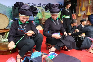 Phụ nữ dân tộc Nùng. (Ảnh: TRẦN THÀNH ĐẠT)