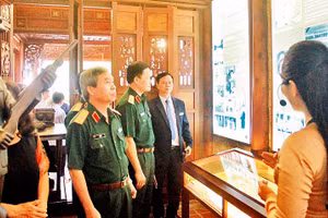 Học tập tấm gương người cộng sản Nguyễn Chí Thanh