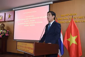 Đại sứ Phạm Việt Hùng ôn lại chặng đường đấu tranh anh dũng của dân tộc Việt Nam vì độc lập, tự do, thống nhất.