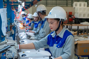 Vững niềm tin vào quyết sách ứng phó kịp thời