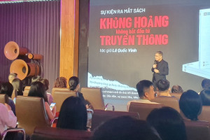 Khủng hoảng không bắt đầu từ truyền thông