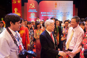 Nhớ một Tổng Biên tập trẻ trung mà già dặn, rất bình dị, luôn gần gũi mọi người
