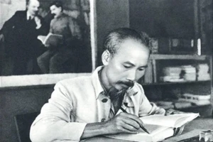 Tư tưởng Hồ Chí Minh về chủ nghĩa xã hội và con đường đi lên chủ nghĩa xã hội ở Việt Nam