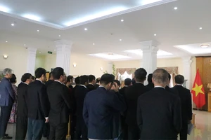 Lễ kỷ niệm 133 năm Ngày Sinh Chủ tịch Hồ Chí Minh tại Đại sứ quán Việt Nam ở Phnom Penh