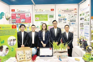 Ý tưởng nghiên cứu khoa học có tính ứng dụng cao đối với những vấn đề xuất phát từ đời sống thực tế hằng ngày đã giúp các em học sinh Trường trung học cơ sở Giảng Võ giành Huy chương vàng cuộc thi Olympic Phát minh và Sáng chế khoa học quốc tế WICO 2023. 