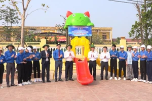 Công trình thanh niên “Sân chơi cộng đồng” xã Cao Minh, huyện Vĩnh Bảo.