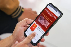 Giao diện màn hình đóng góp ý kiến sửa đổi Hiến pháp trên ứng dụng VneID. (Ảnh: TTXVN)