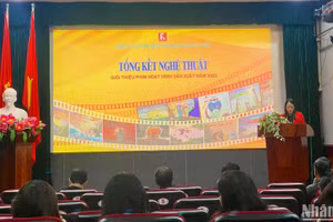 Bà Phạm Thanh Hà, Trưởng Phòng Biên kịch phát biểu 