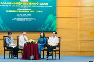 Các diễn giả trao đổi trong hội thảo. (Ảnh: HNV)