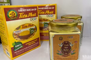 Tinh bột nghệ Tiến Phát, Tuyên Quang, sản phẩm OCOP 3 sao. (Ảnh: NGỌC KHÁNH)