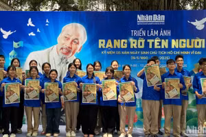 Các học sinh Trường trung học cơ sở Ngọc Thụy (quận Long Biên, Hà Nội).