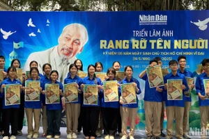 Các học sinh Trường trung học cơ sở Ngọc Thụy (quận Long Biên, Hà Nội).