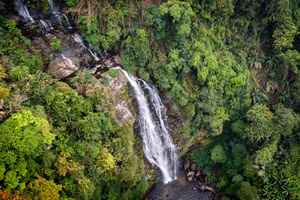 Thác Kèm - dải lụa trắng giữa đại ngàn Pù Mát