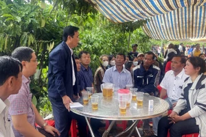 Chính quyền địa phương và cơ quan, đơn vị trên địa bàn thăm hỏi, chia buồn và hỗ trợ gia đình có 2 cháu nhỏ bị đuối nước.