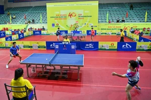 Thi đấu tại Giải vô địch bóng bàn quốc gia Báo Nhân Dân lần thứ 40.