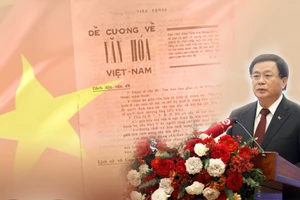 Đồng chí Nguyễn Xuân Thắng phát biểu tại Hội thảo khoa học cấp quốc gia "80 năm Đề cương về văn hóa Việt Nam: Khởi nguồn và động lực phát triển", ngày 27/2. (Ảnh: Nam Nguyễn)