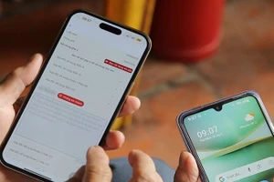 [Video] Người dân Hà Nội tích cực góp ý sửa đổi Hiến pháp qua ứng dụng VNeID