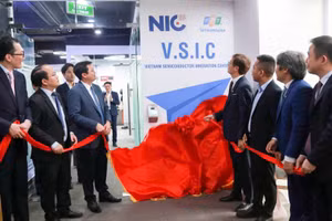 Khai trương Trung tâm ươm tạo và phát triển bán dẫn VSIC.